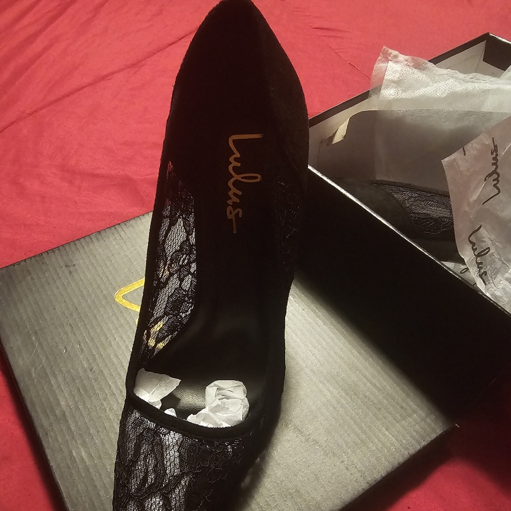 NIB Lulus Lacia Lace Stiletto Heels Size 8½